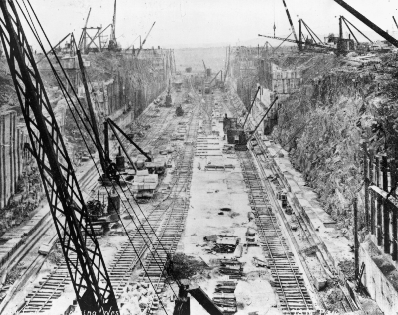 Rosyth Dockyard Entrance Lock 1915